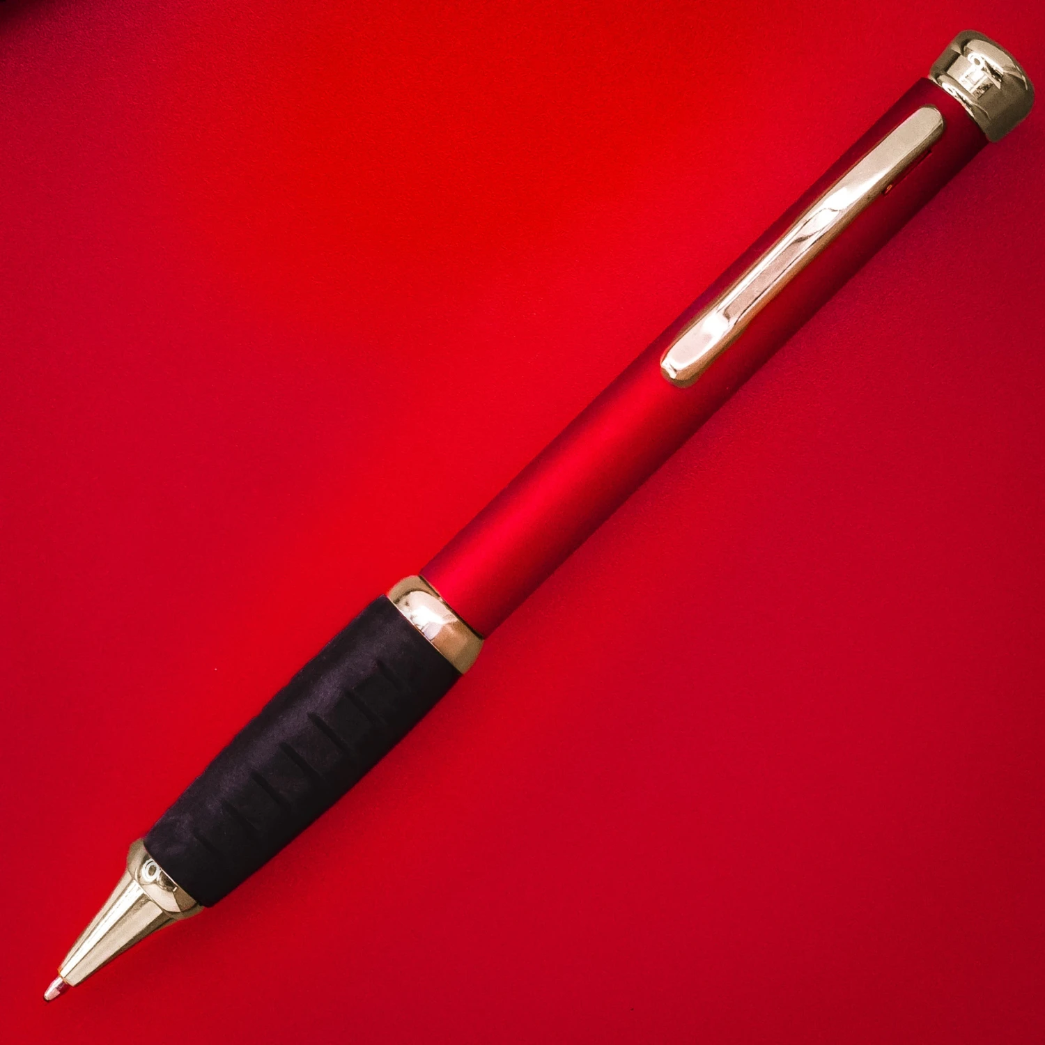 Executive Metal Ballpoint Pen, Burgundy & Gold 1 Executive Metal Ballpoint Pen, Burgundy & Gold